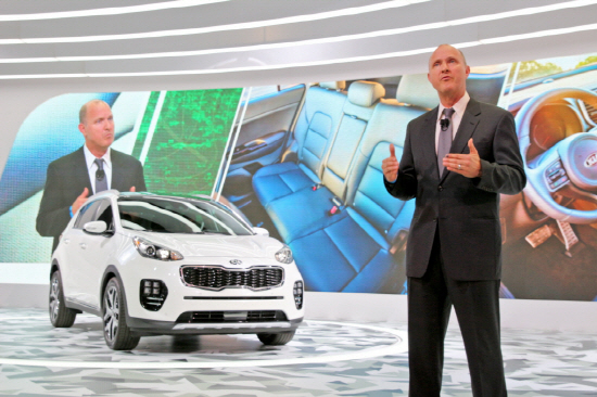 (사진3)기아차 LA오토쇼 (1)