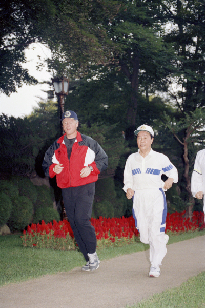 조깅하는 김영삼과 클린턴