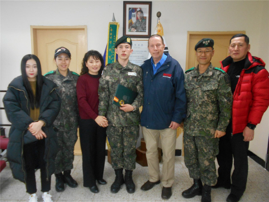 한국 국적 포기하지 않고 군복무 선택한 해리스 이병