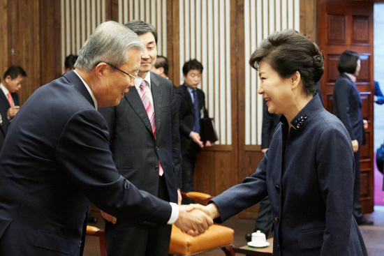 박 대통령과 김종인 대표