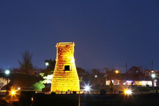 <관광2면> 경주 첨성대